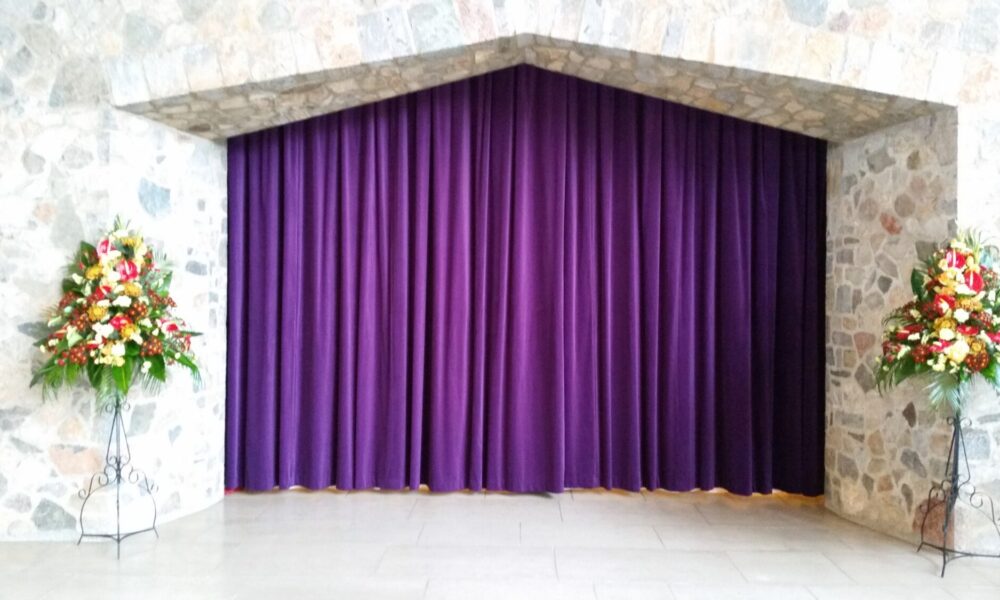 Benefits of Velvet Curtains